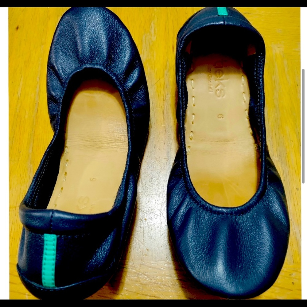 California Navy Tieks Size 6